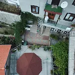 Guest house Rosenovi Lyaskovo (Smolyan)