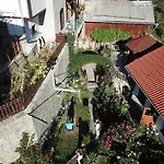 Guest house Rosenovi