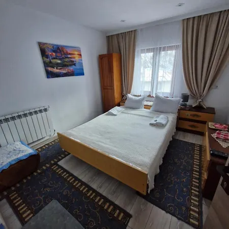 Rosenovi Guest house