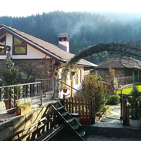 Vendégház Rosenovi 3*