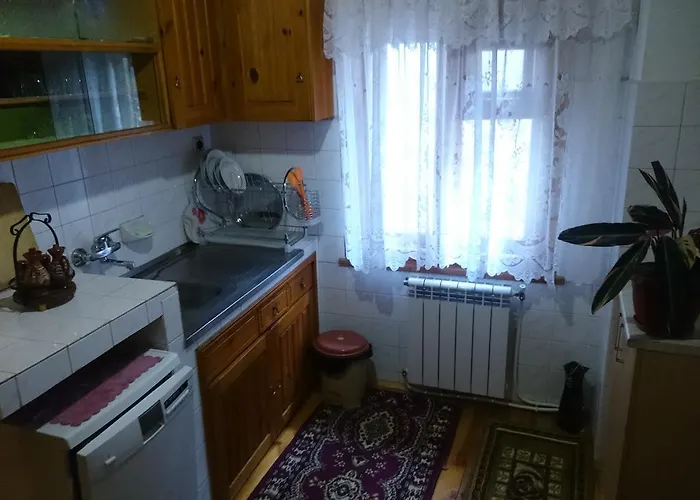 Guest house Rosenovi Lyaskovo (Smolyan)